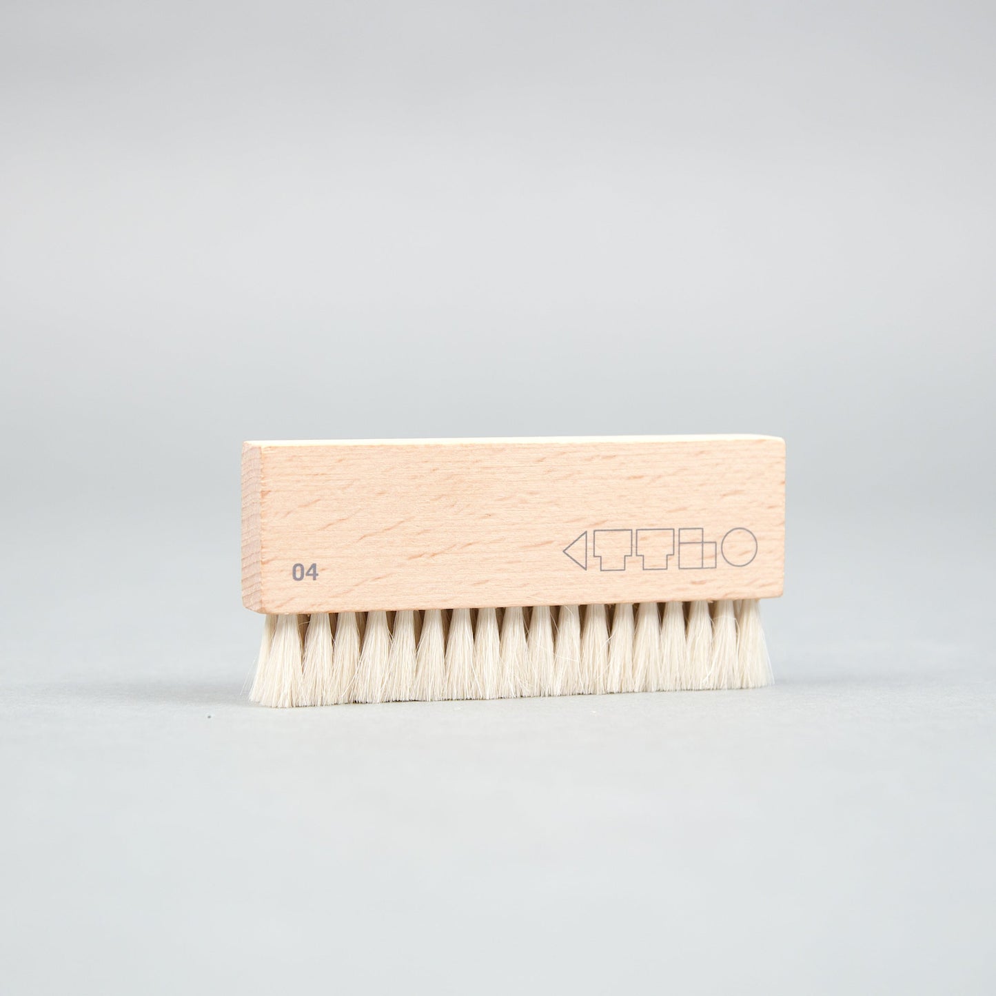 Turntable Lab: Wet+Dry Goat Hair Vinyl Record Brush
